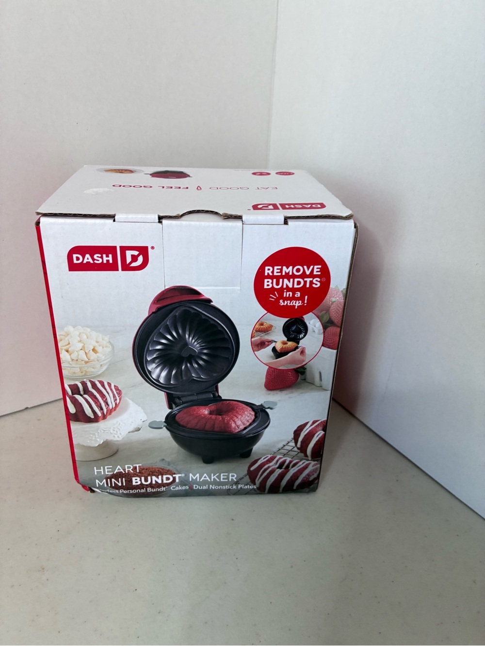 Dash Heart Mini Bundt Maker Red Nonstick Cake Baker